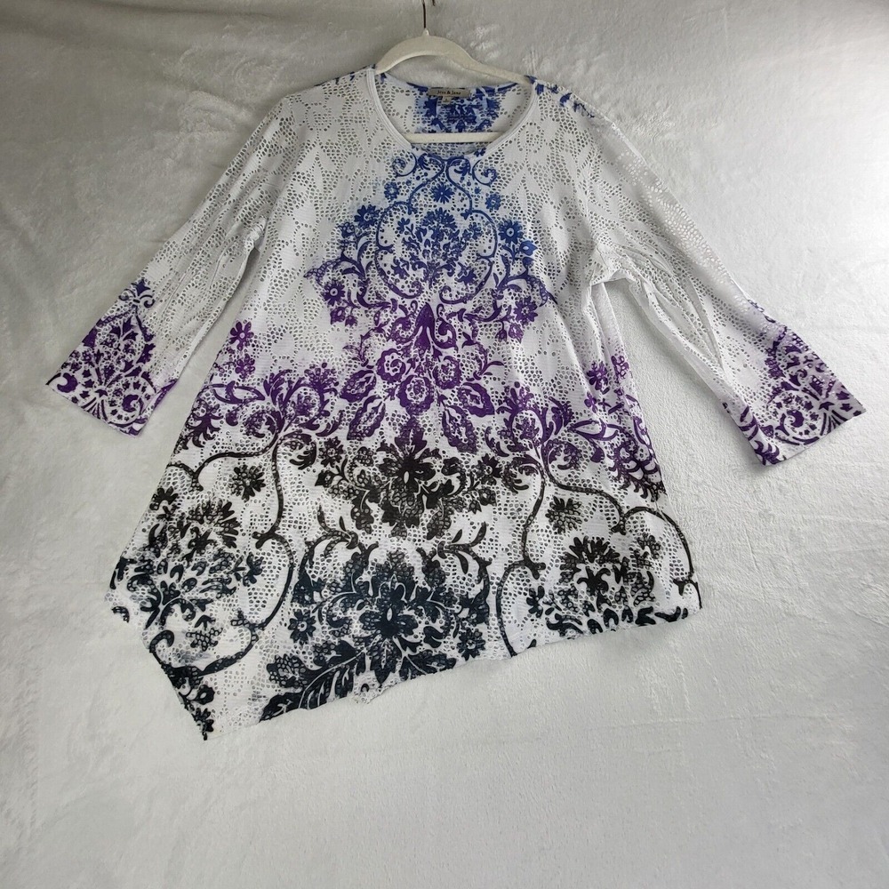 Jess & Jane Top Women‎ Size L Floral Slant Hem 3/4 Sleeve Knit Lightweight USA